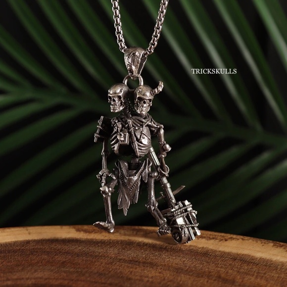 Double Dungeon Skeletons Hammer Skulls Streetwear Pendant & 60cm Round Box Chain - Picture 6 of 9